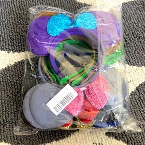 5 for $25 🌸 12 Minnie Mouse head bands with glitter bows♥️